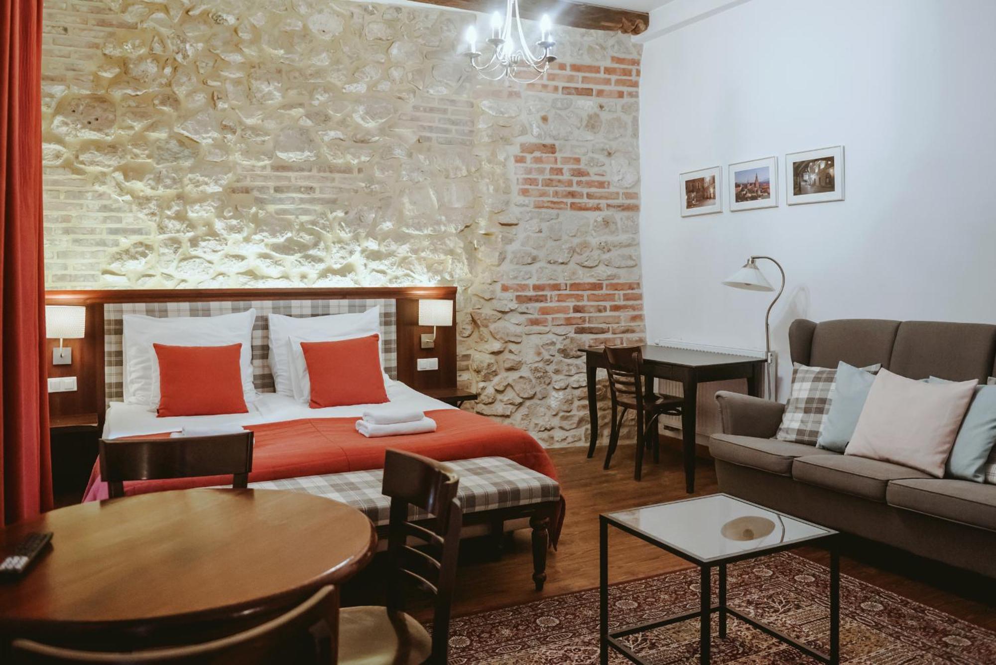 Golebia 8 3* Krakow