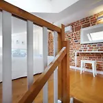 Golebia 8 Residence
